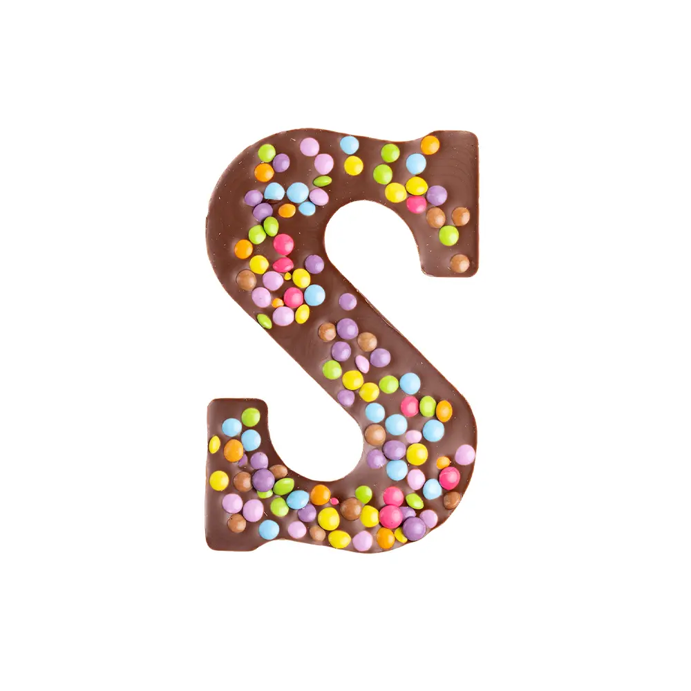 Luxe letter met topping van smarties