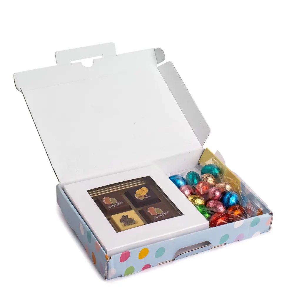 paas_brievenbusgeschenk_met_paaseitjes_100_gram_en_paas_pralines_4_stuks_02