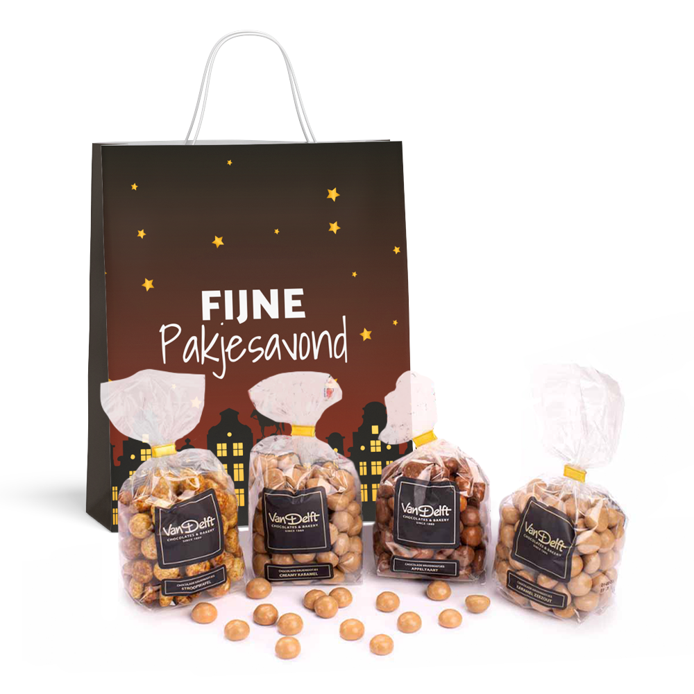 Sint geschenktas groot gevuld met verschillende Van Delft kruidnoten (appeltaart, karamel zeezout, stroopwafel en truffel kaneel)
